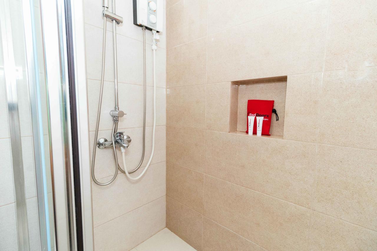 Reddoorz Premium @ Sampaloc Makati Hotel Makati City Buitenkant foto