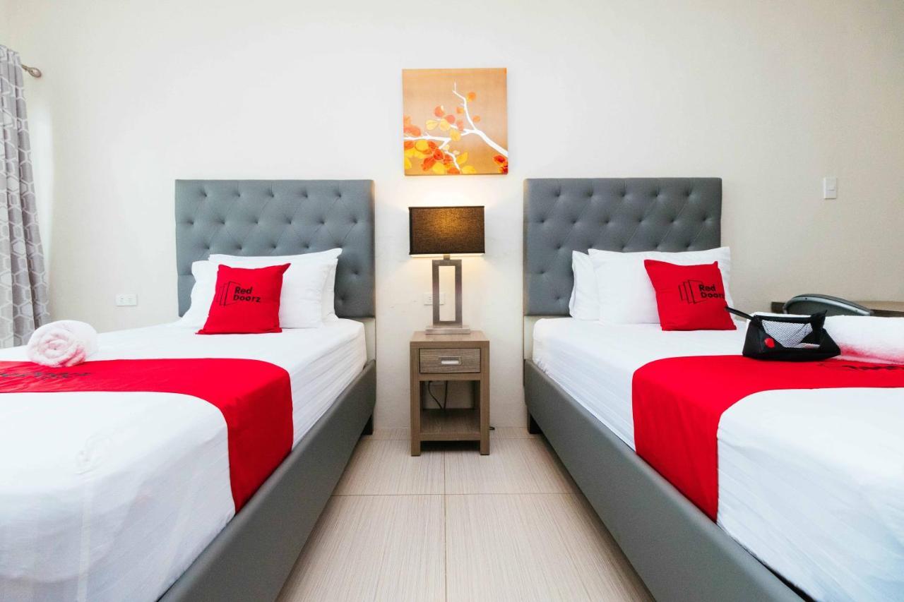 Reddoorz Premium @ Sampaloc Makati Hotel Makati City Buitenkant foto