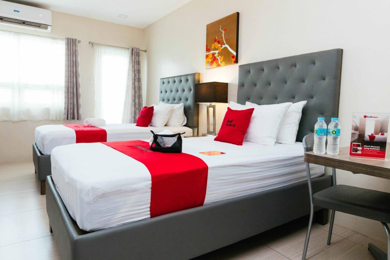 Reddoorz Premium @ Sampaloc Makati Hotel Makati City Buitenkant foto