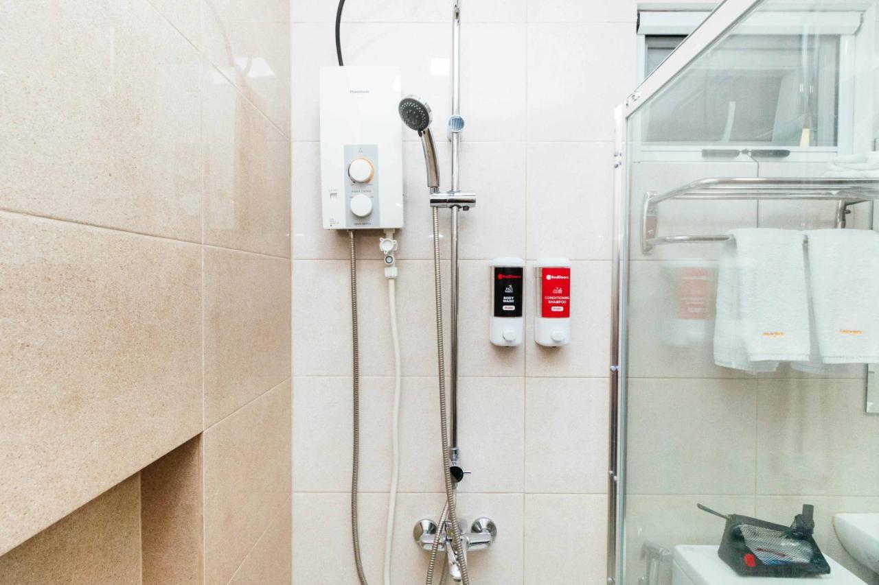 Reddoorz Premium @ Sampaloc Makati Hotel Makati City Buitenkant foto