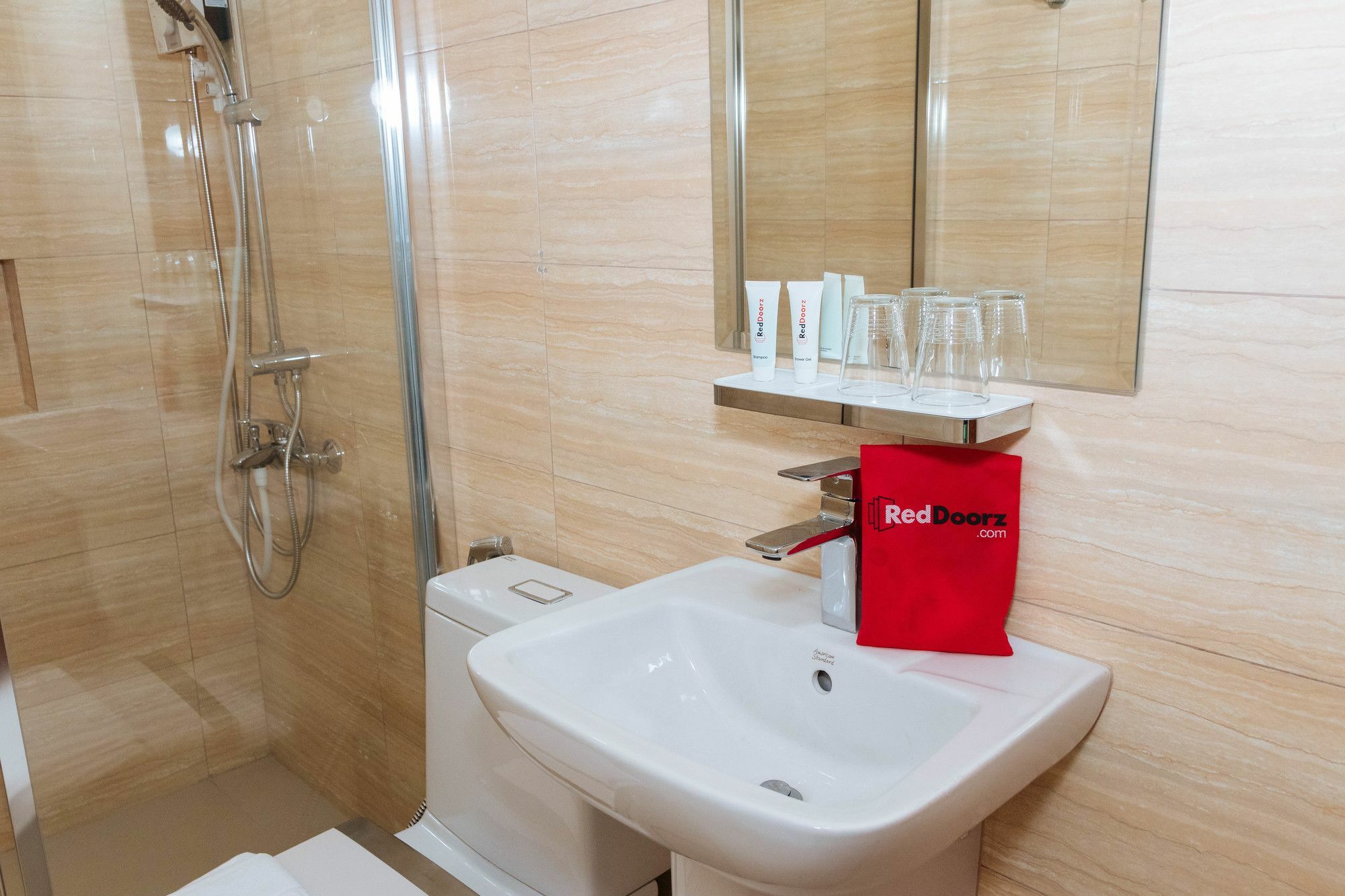 Reddoorz Premium @ Sampaloc Makati Hotel Makati City Buitenkant foto