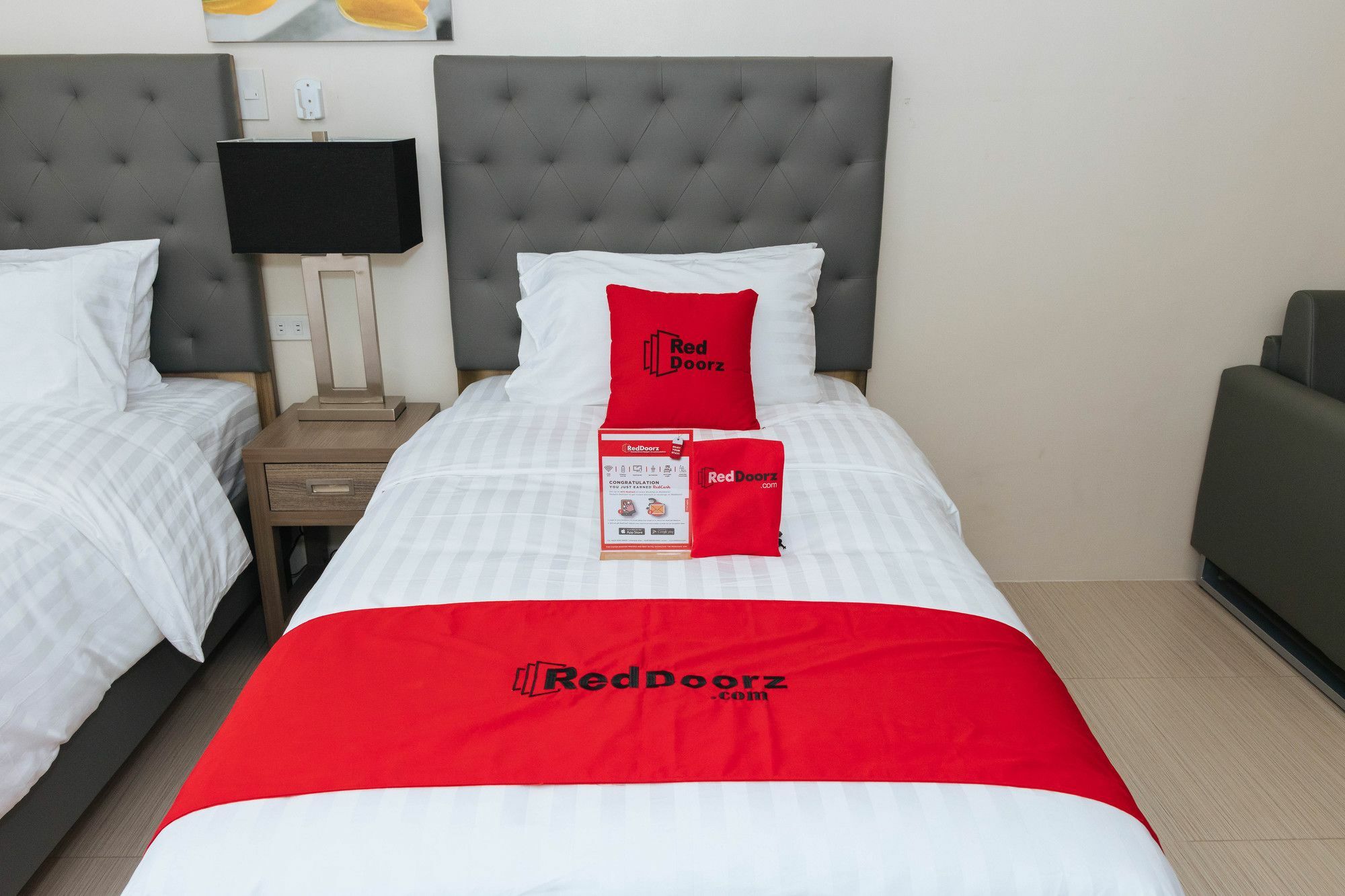 Reddoorz Premium @ Sampaloc Makati Hotel Makati City Buitenkant foto
