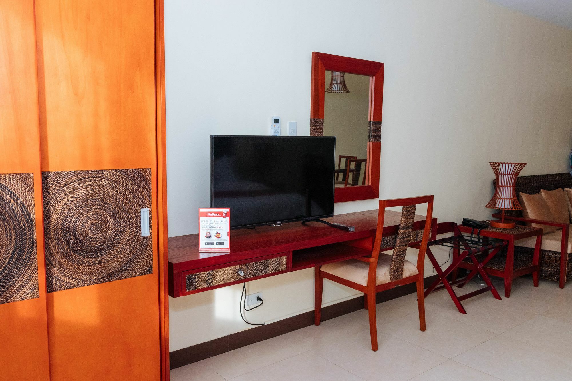 Reddoorz Premium @ Sampaloc Makati Hotel Makati City Buitenkant foto